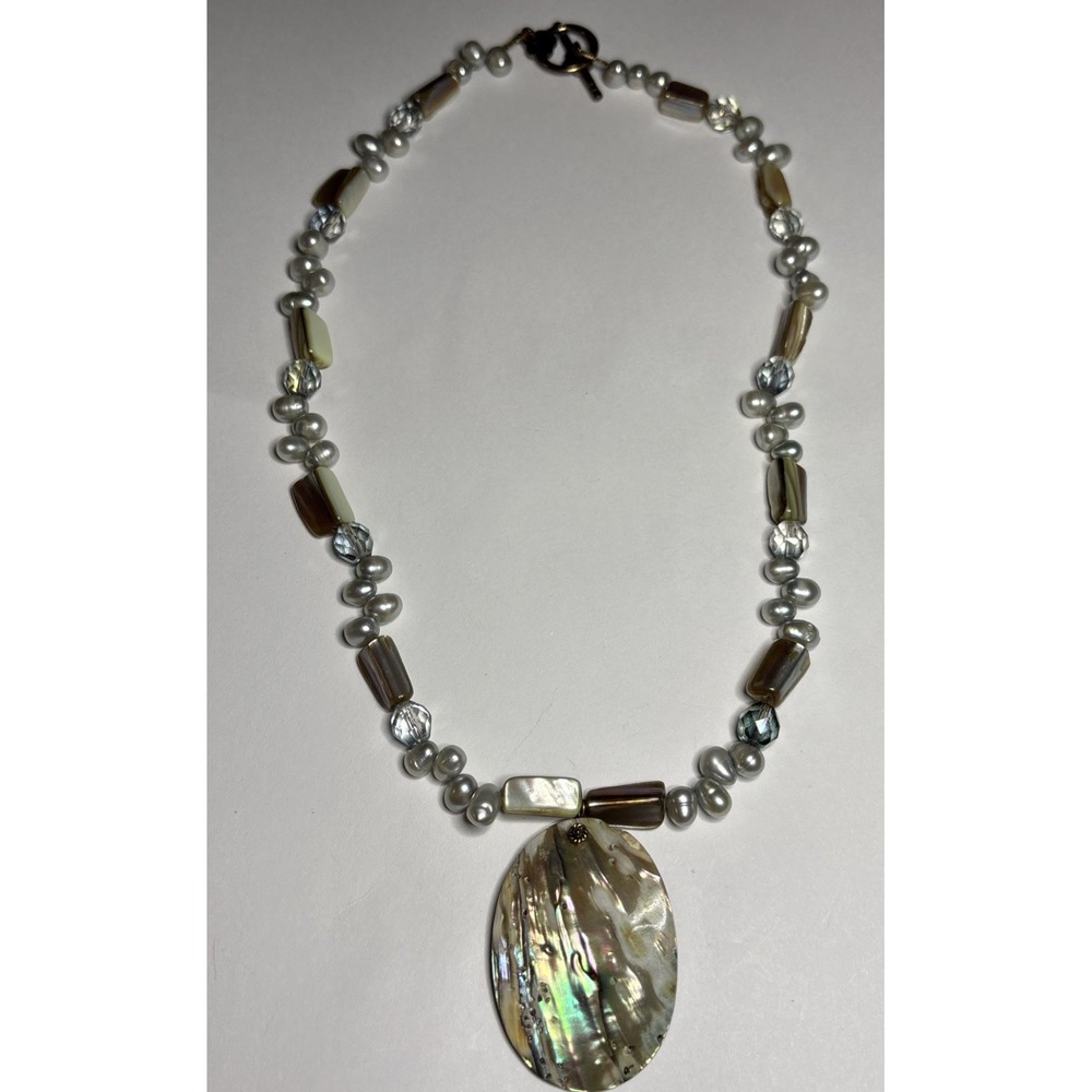 Freshwater Pearl Abalone Shell Pendant Necklace Mother of Pearl Beaded